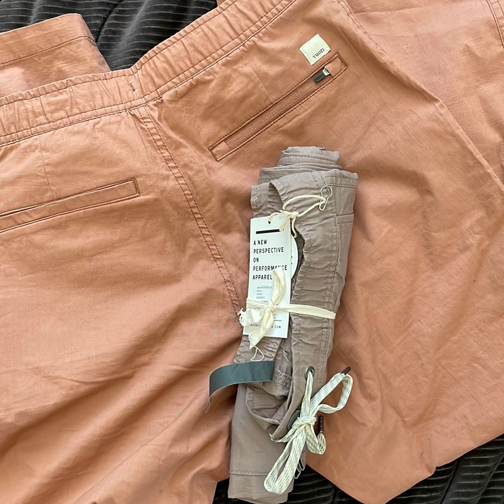 VUORI Bundle 2 Size Medium Pants